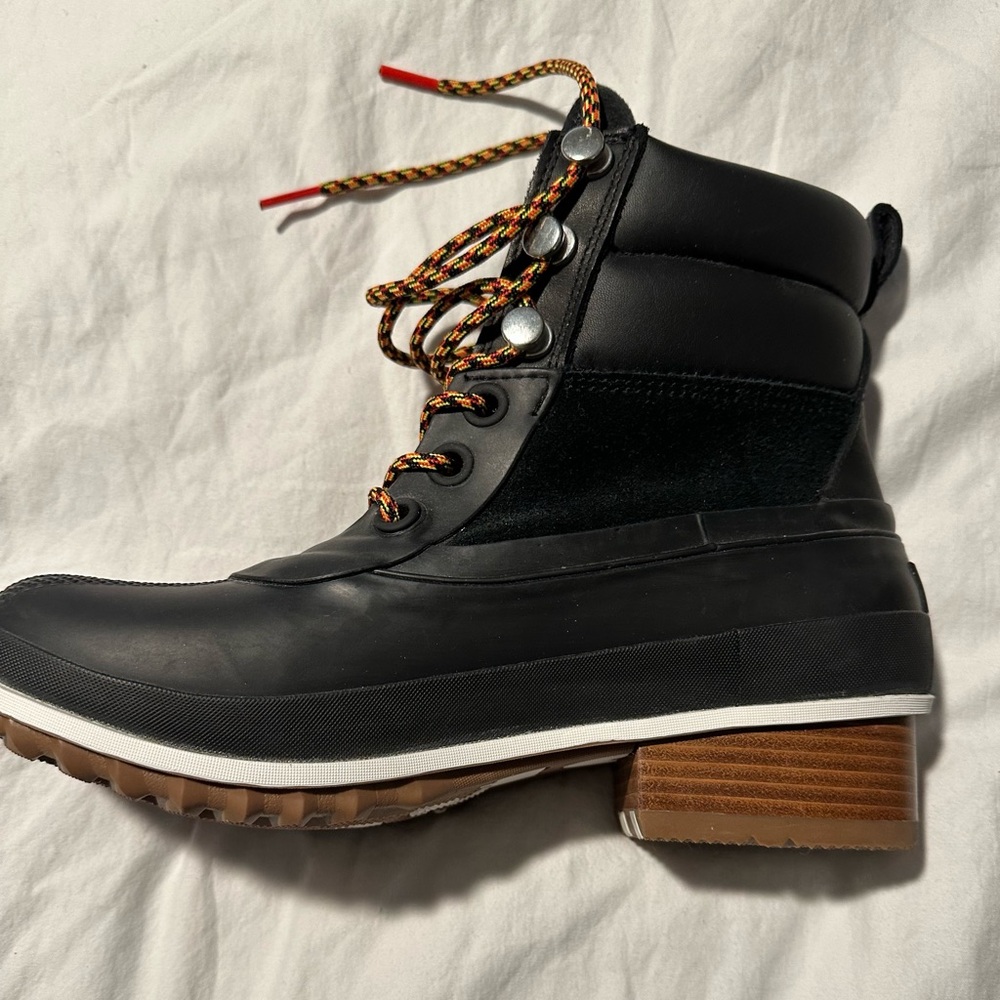 Sorel Black and Brown Winter Boots - Picture 2 of 5